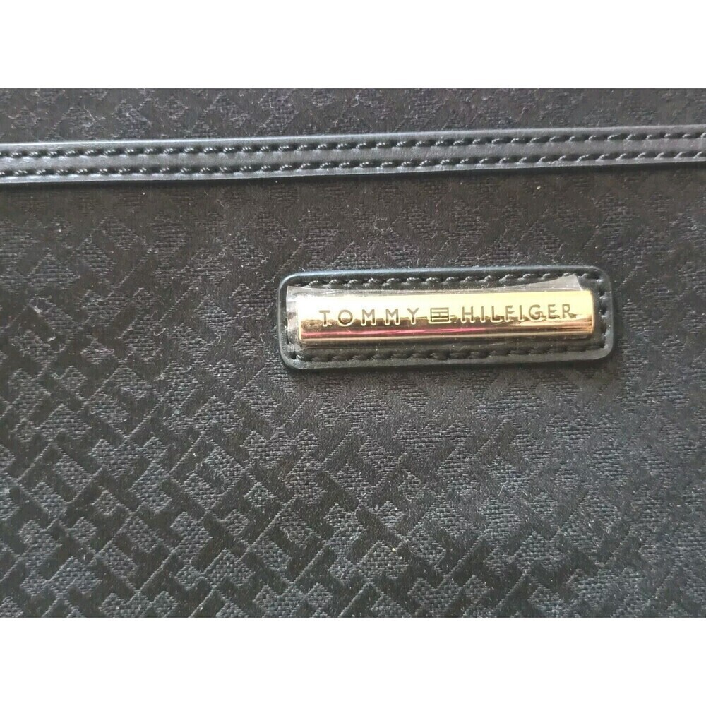 Tommy Hilfiger Wristlet Wallet Purse Clutch Black All Over Logo Print Zippered - Picture 9 of 10